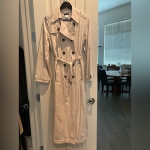 Never worn beautiful double breasted full length Venus belted trench coat, sz 6.